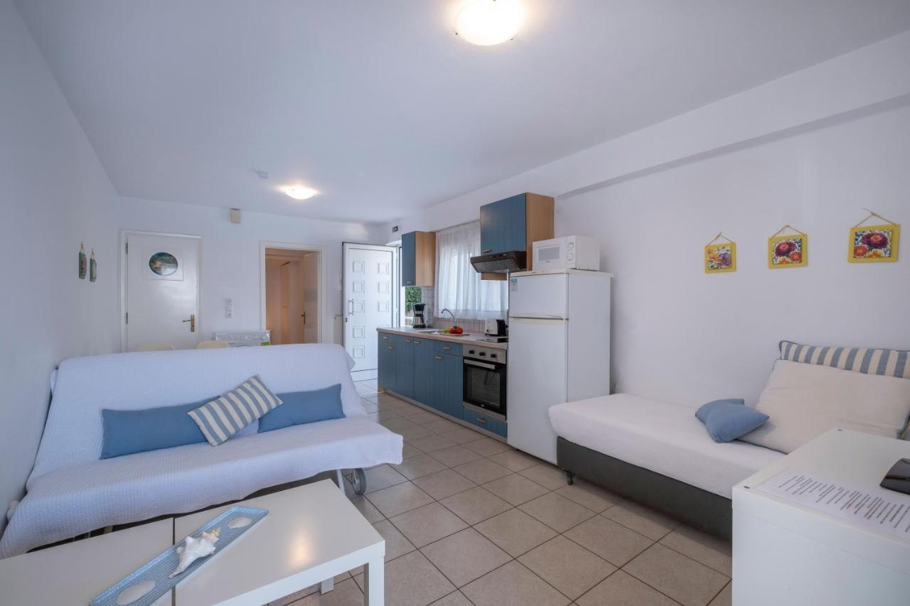 Meli Apartments & Villas Ківеріон Екстер'єр фото